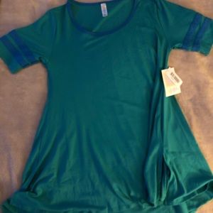 Lularoe Perfect tee